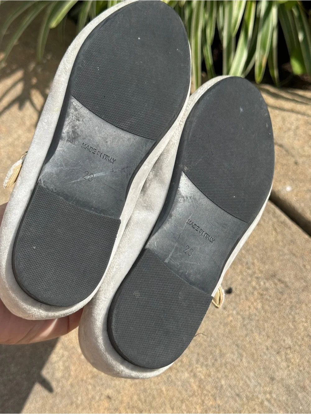 Luxelim sz 28 Lila Velvet Shoes  Perla gray with crystal-buckle